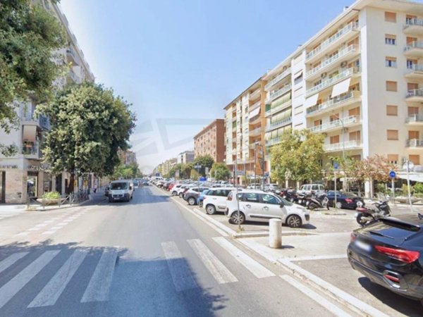 appartamento in vendita a Roma in zona Appio Claudio