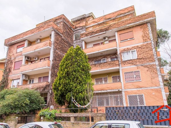 appartamento in vendita a Roma in zona Gianicolense