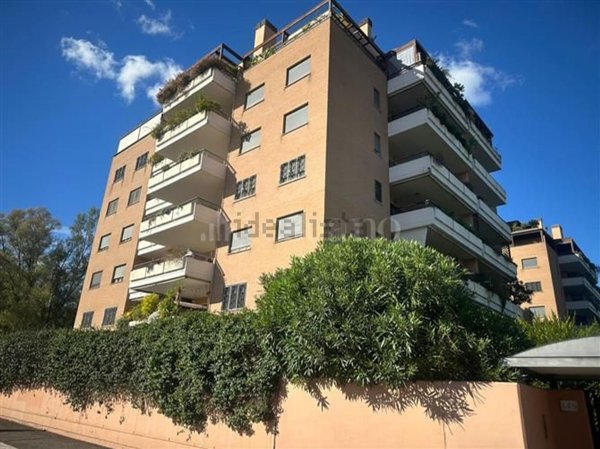 appartamento in vendita a Roma in zona Ardeatino
