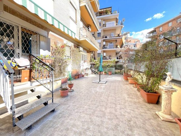 appartamento in vendita a Roma in zona Portuense