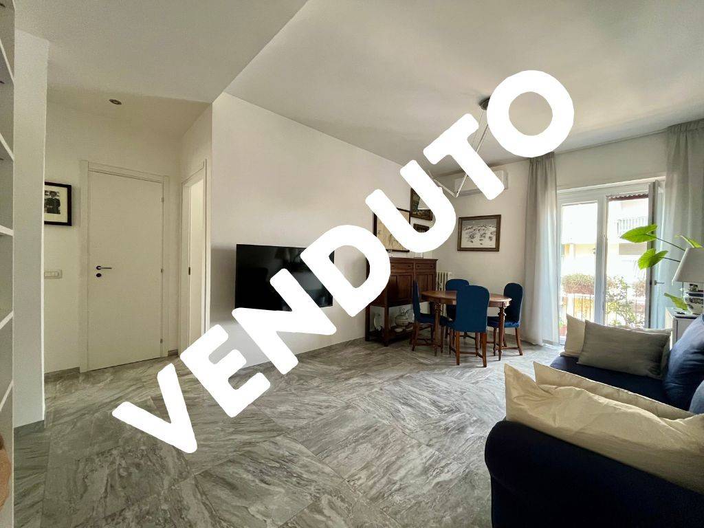 appartamento in vendita a Roma in zona Cinecittà