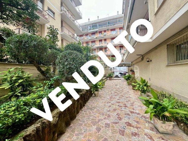 appartamento in vendita a Roma in zona Tuscolano