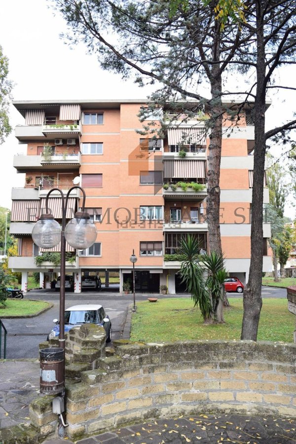 casa indipendente in vendita a Roma in zona Portuense
