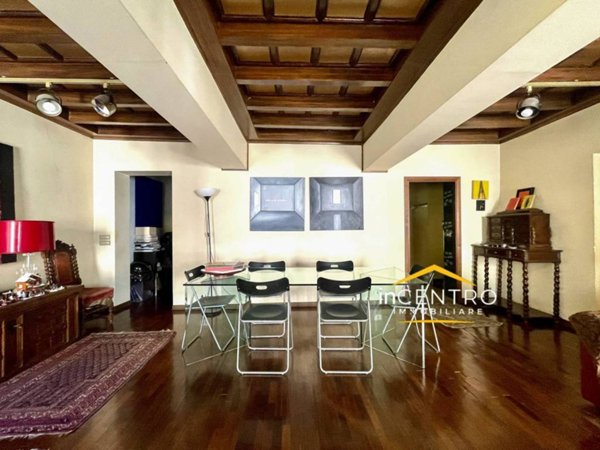 appartamento in vendita a Roma in zona Parione/Sant'Eustachio