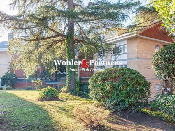 appartamento in vendita a Roma in zona Tor di Quinto