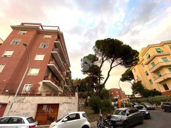 appartamento in vendita a Roma in zona Gianicolense