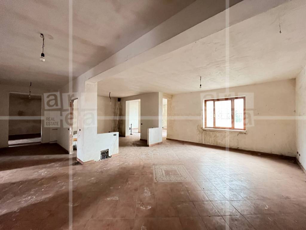 appartamento in vendita a Roma in zona Castel di Leva