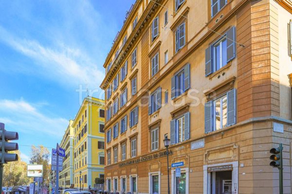 appartamento in vendita a Roma in zona Centro Storico