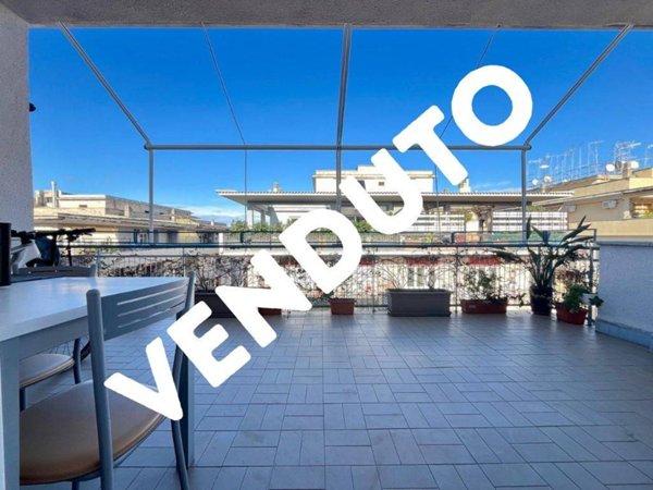 appartamento in vendita a Roma in zona Cinecittà