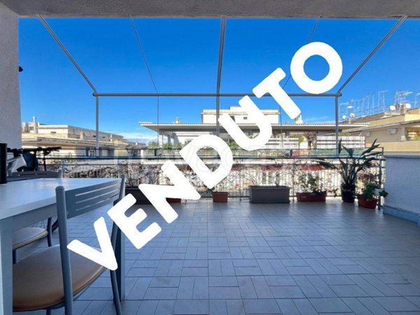 appartamento in vendita a Roma in zona Tuscolano