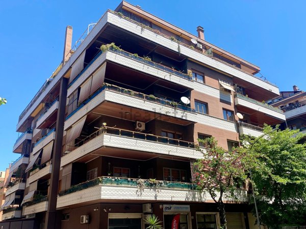 appartamento in vendita a Roma in zona Ostia