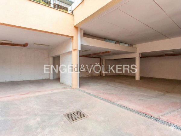 locale di sgombero in vendita a Roma in zona Borghesiana