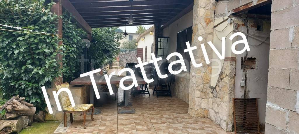 casa indipendente in vendita a Roma in zona Prima Porta