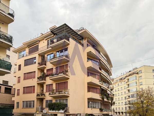 appartamento in vendita a Roma in zona Parioli