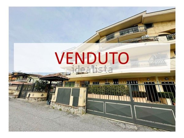 appartamento in vendita a Roma in zona Borghesiana