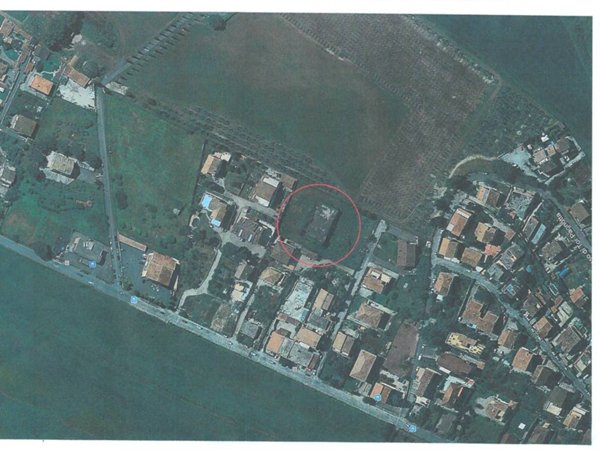 locale commerciale in vendita a Roma in zona Castel di Leva