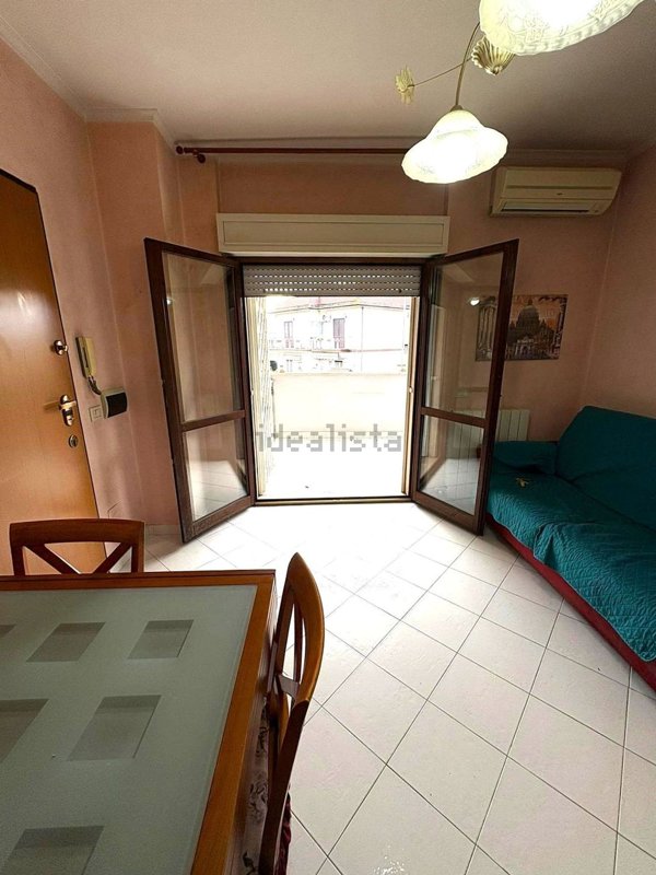 appartamento in vendita a Roma in zona Torre Angela