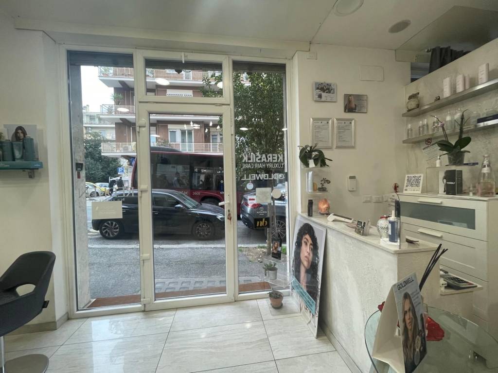 negozio in vendita a Roma