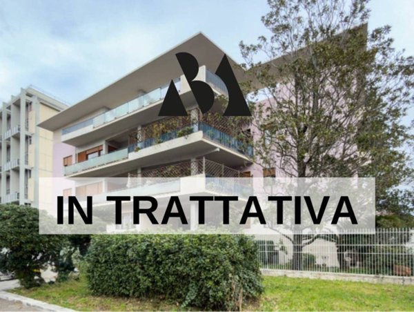 appartamento in vendita a Roma in zona EUR