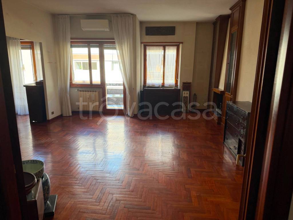 appartamento in vendita a Roma in zona Ostia