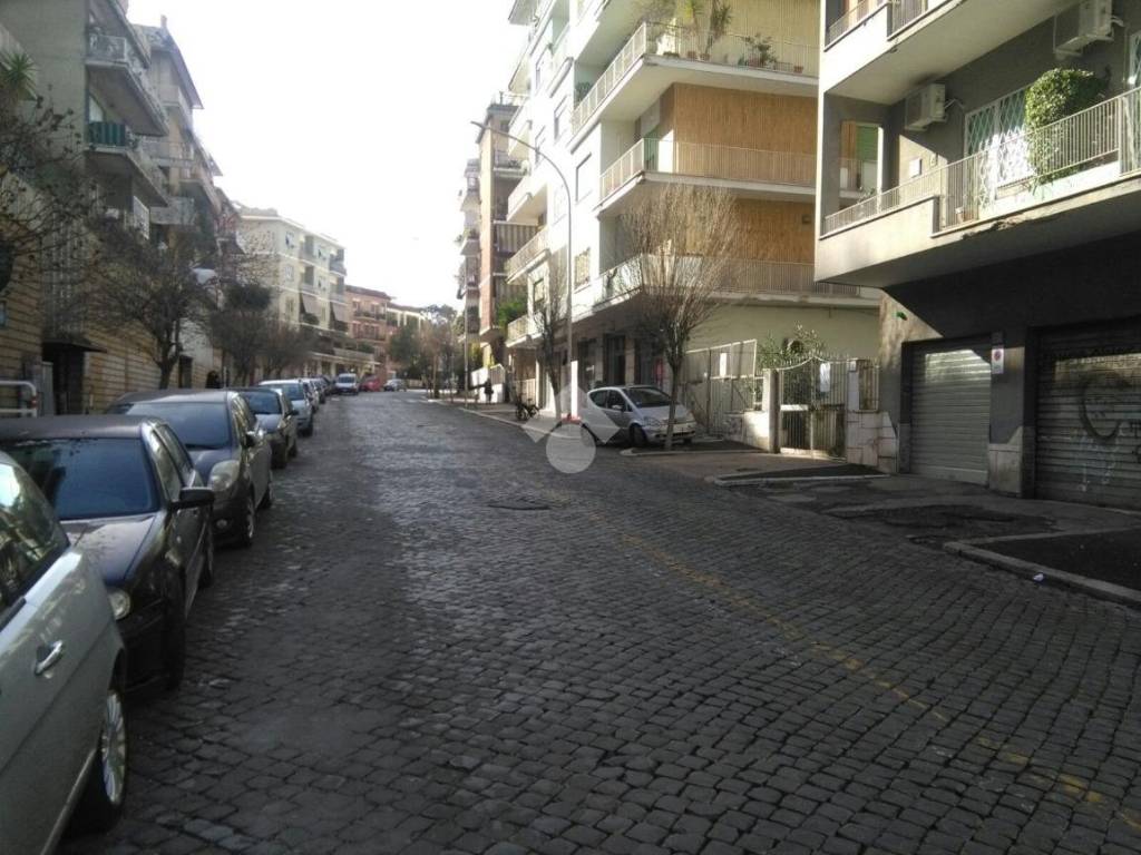 negozio in vendita a Roma in zona Gianicolense
