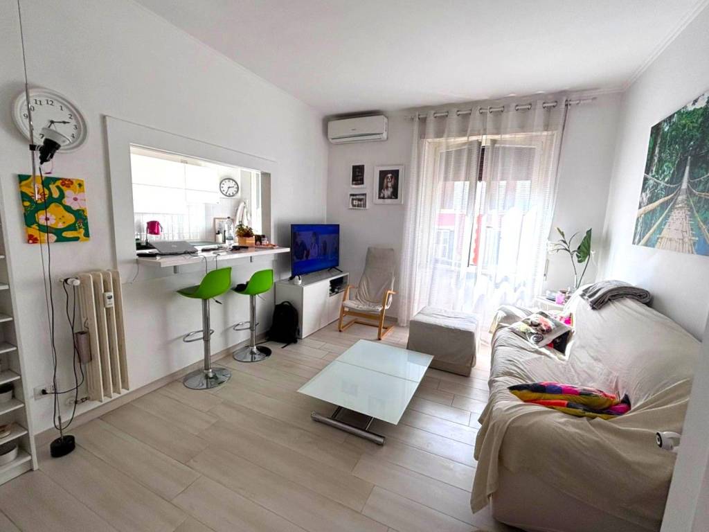 appartamento in vendita a Roma in zona Appio Latino