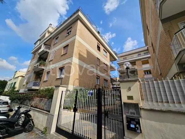 appartamento in vendita a Roma in zona Aurelio