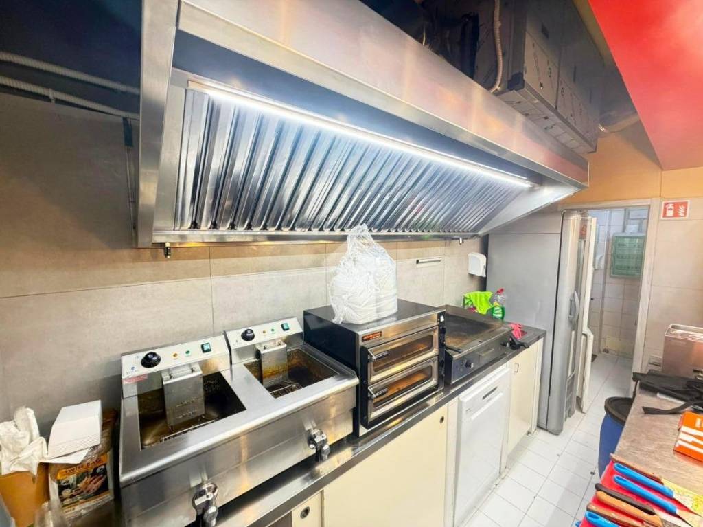 negozio in vendita a Roma in zona Monte Sacro/Talenti