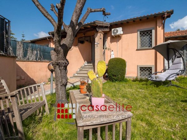 casa indipendente in vendita a Roma in zona Infernetto