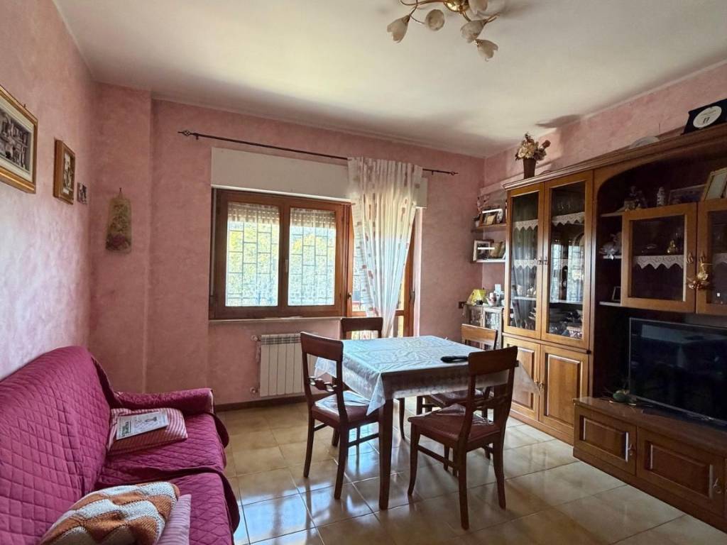 appartamento in vendita a Roma in zona Ponte Mammolo