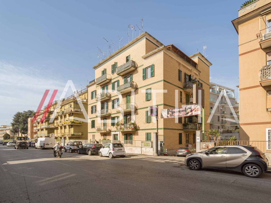 appartamento in vendita a Roma in zona Aurelio