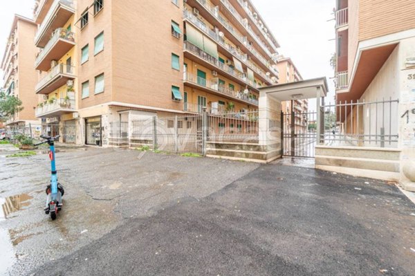appartamento in vendita a Roma in zona Don Bosco