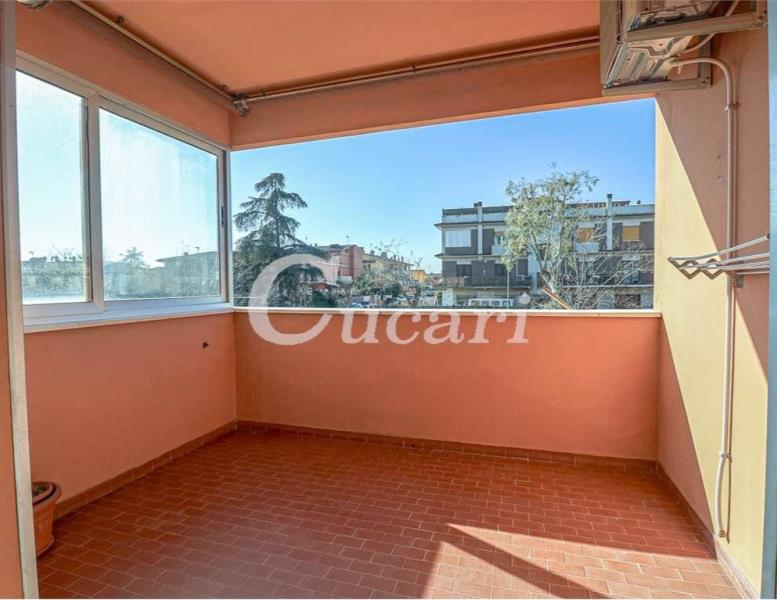 appartamento in vendita a Roma in zona Torre Gaia