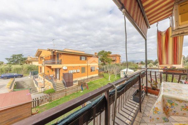 appartamento in vendita a Roma in zona Casal Morena