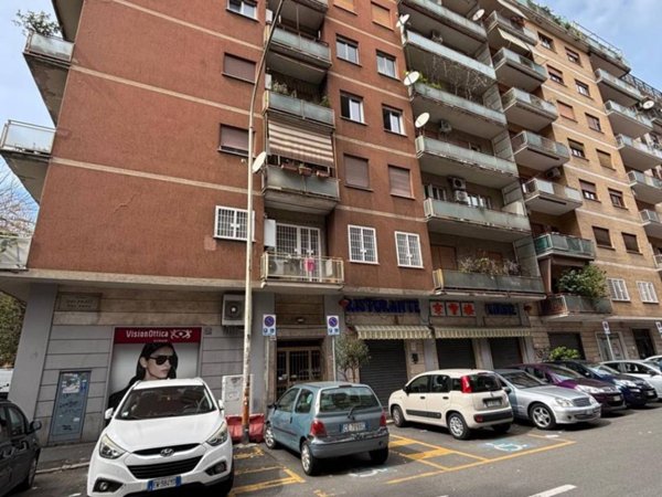 appartamento in vendita a Roma in zona Portuense