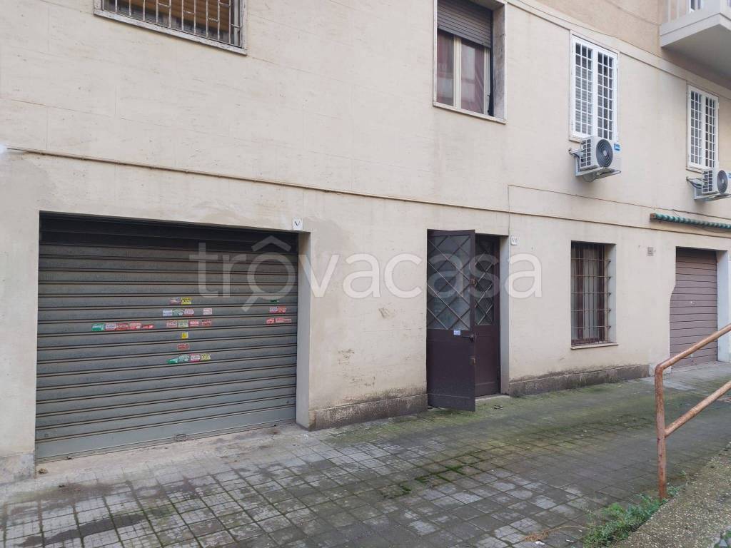 locale commerciale in vendita a Roma in zona Nomentano