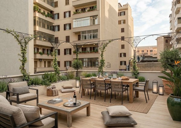 appartamento in vendita a Roma in zona Della Vittoria