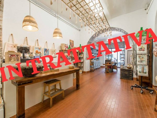 negozio in vendita a Roma in zona Rione Borgo