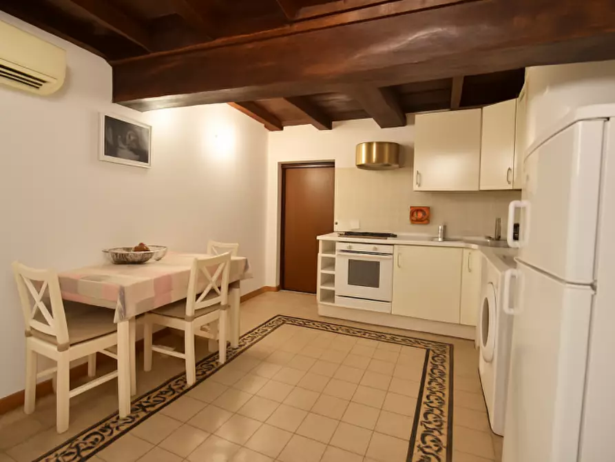 appartamento in vendita a Roma in zona Rione Regola