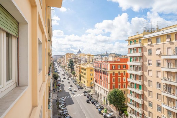 appartamento in vendita a Roma in zona Della Vittoria