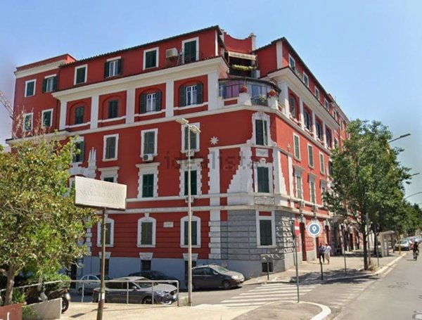 appartamento in vendita a Roma in zona Tuscolano