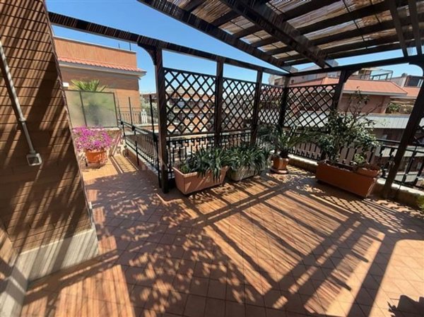 appartamento in vendita a Roma in zona Ostia