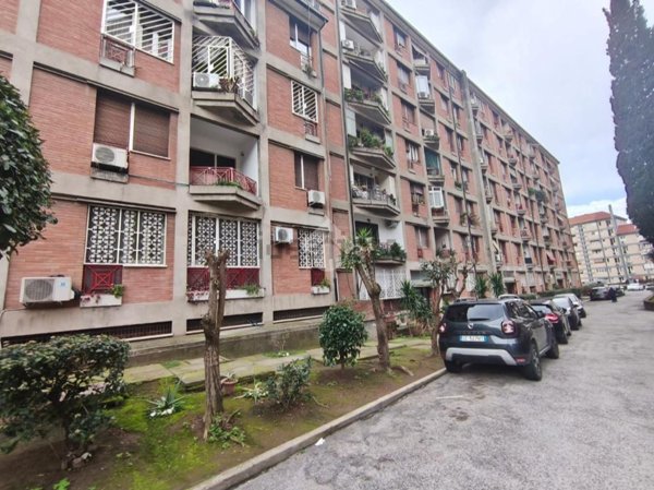 appartamento in vendita a Roma in zona Torre Spaccata