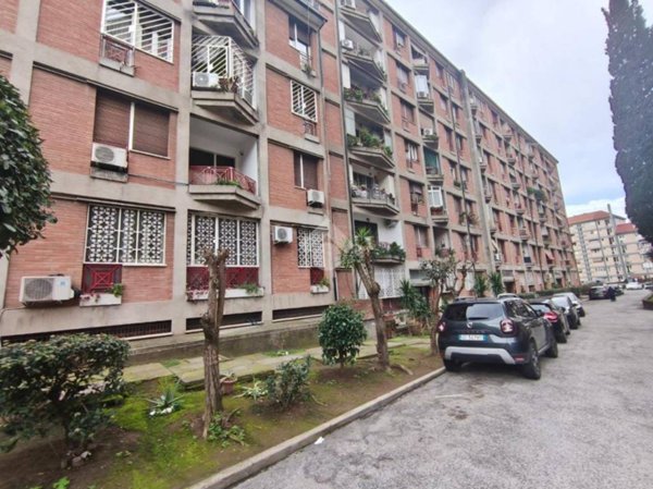 appartamento in vendita a Roma in zona Torre Spaccata