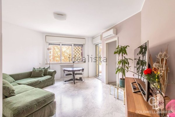 appartamento in vendita a Roma in zona Mezzocammino