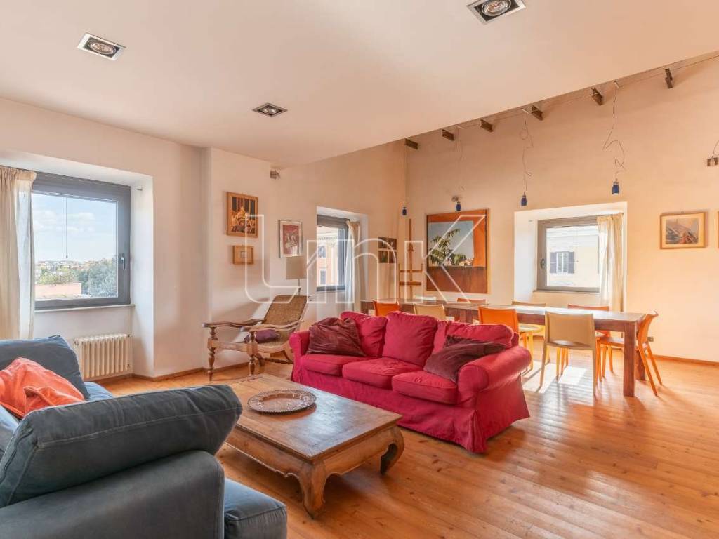 appartamento in vendita a Roma in zona Esquilino