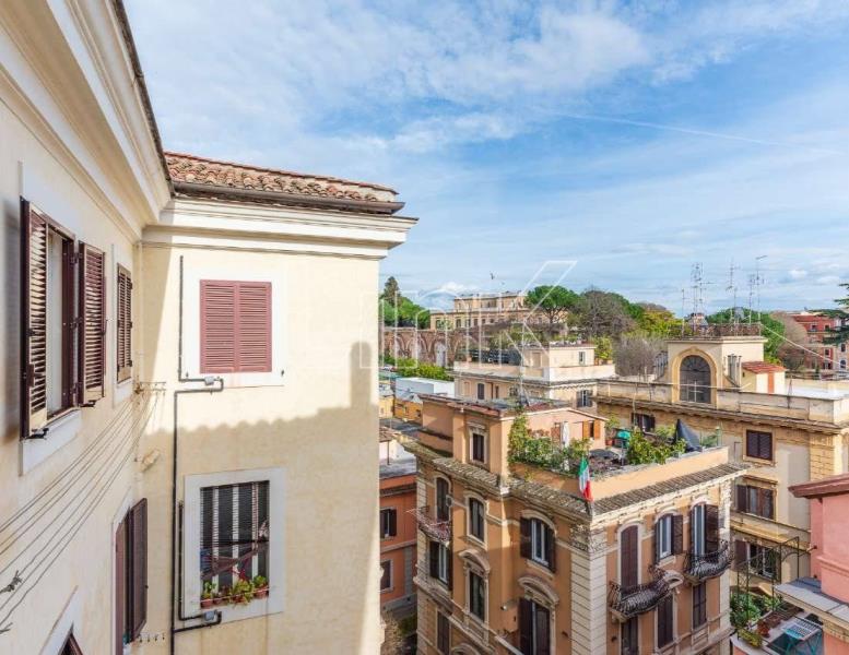 appartamento in vendita a Roma in zona Centro Storico