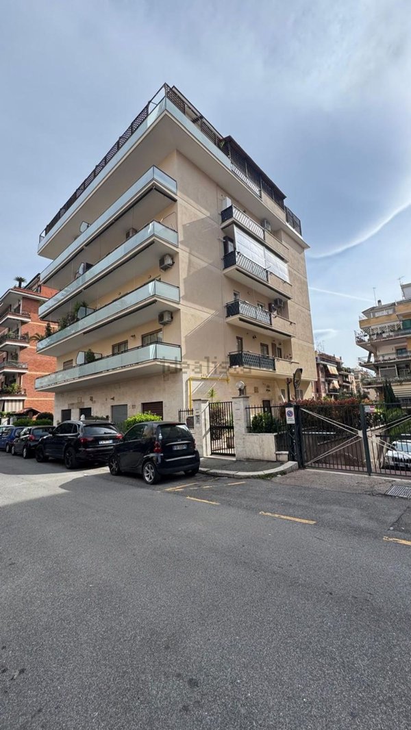 appartamento in vendita a Roma in zona Monte Sacro/Talenti