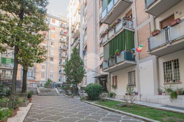 appartamento in vendita a Roma in zona Gianicolense