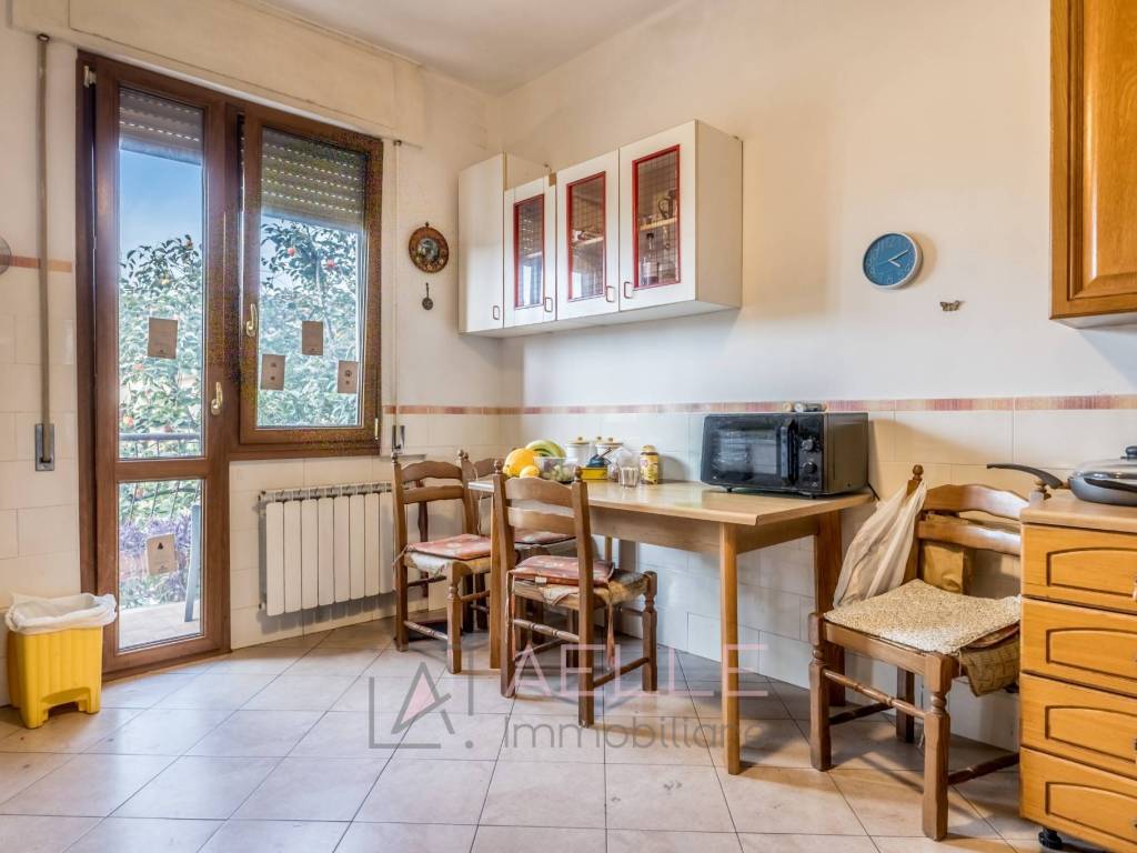 appartamento in vendita a Roma in zona Acilia